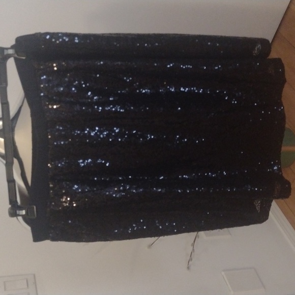 NEW Joe Fresh Collection Capsule sequin skirt - Picture 3 of 6